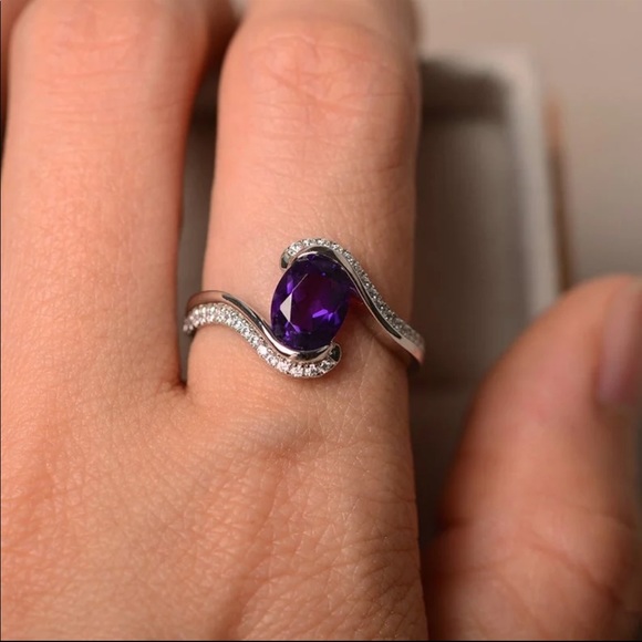 New Women’s 925 Silver Amethyst Ring - Picture 6 of 6